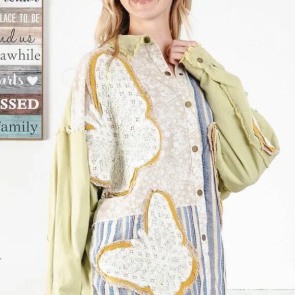 BLUE VELVET BUTTERLFY APPLIQUE SHACKET NWT - Picture 3 of 11